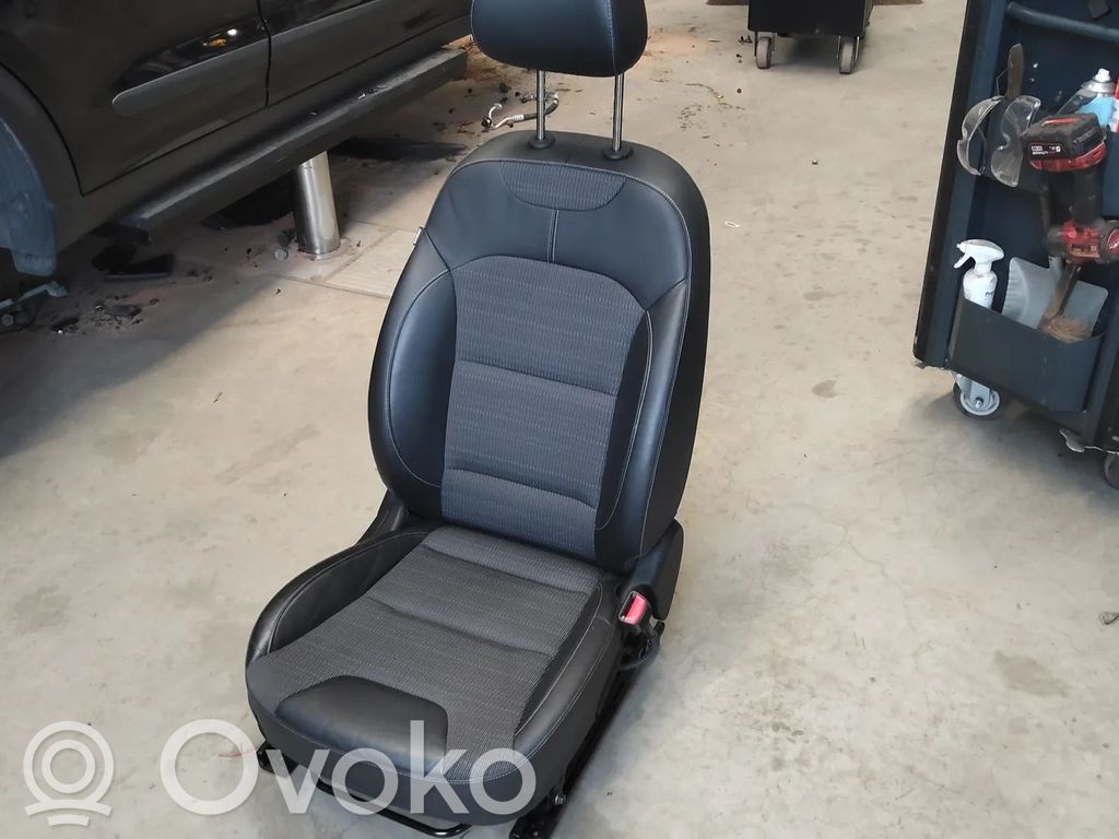 Asiento delantero del pasajero