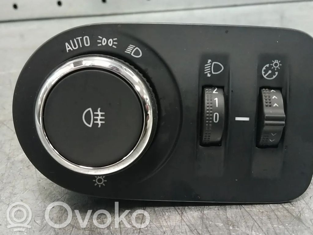 Opel Corsa F Altra parte interiore 