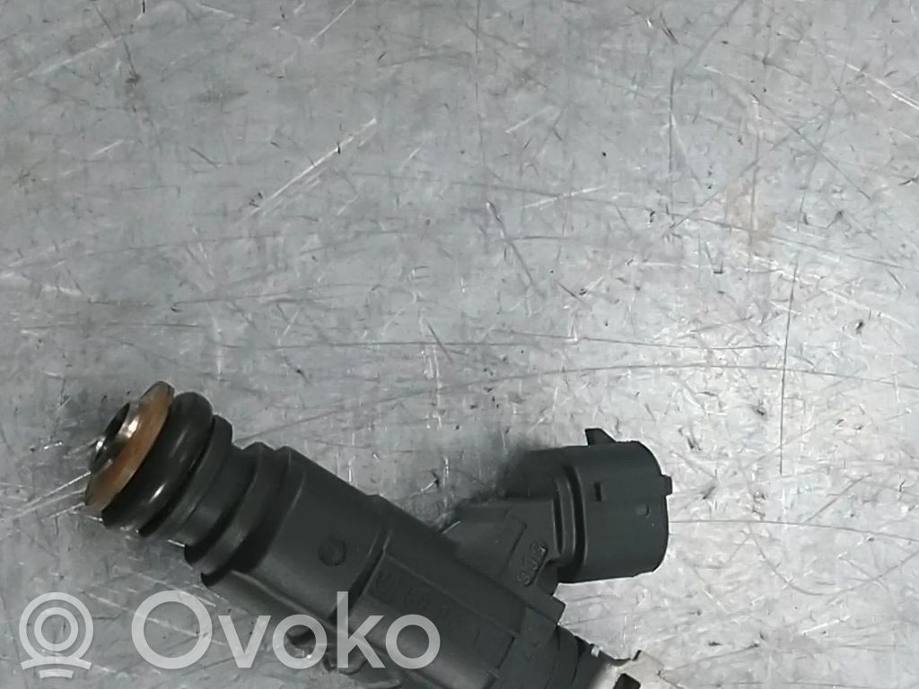 Opel Corsa F Inyector de combustible 
