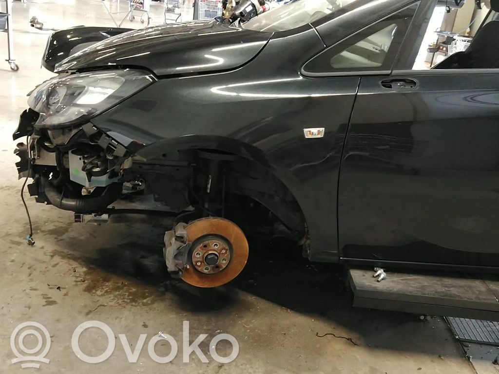 Opel Corsa E Sparnas 