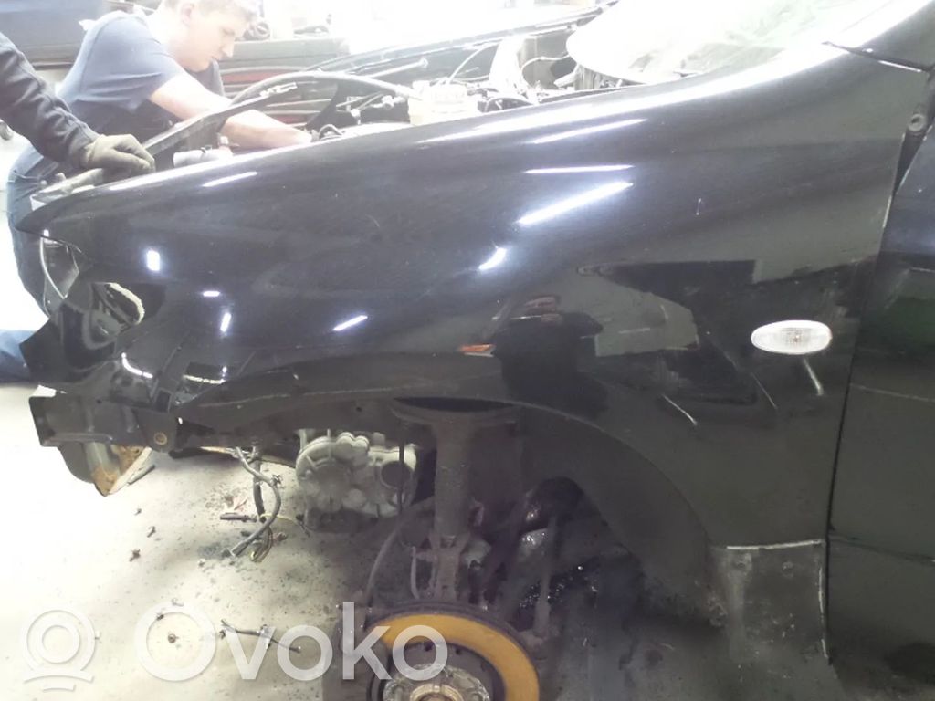 Mitsubishi Outlander Błotnik przedni 