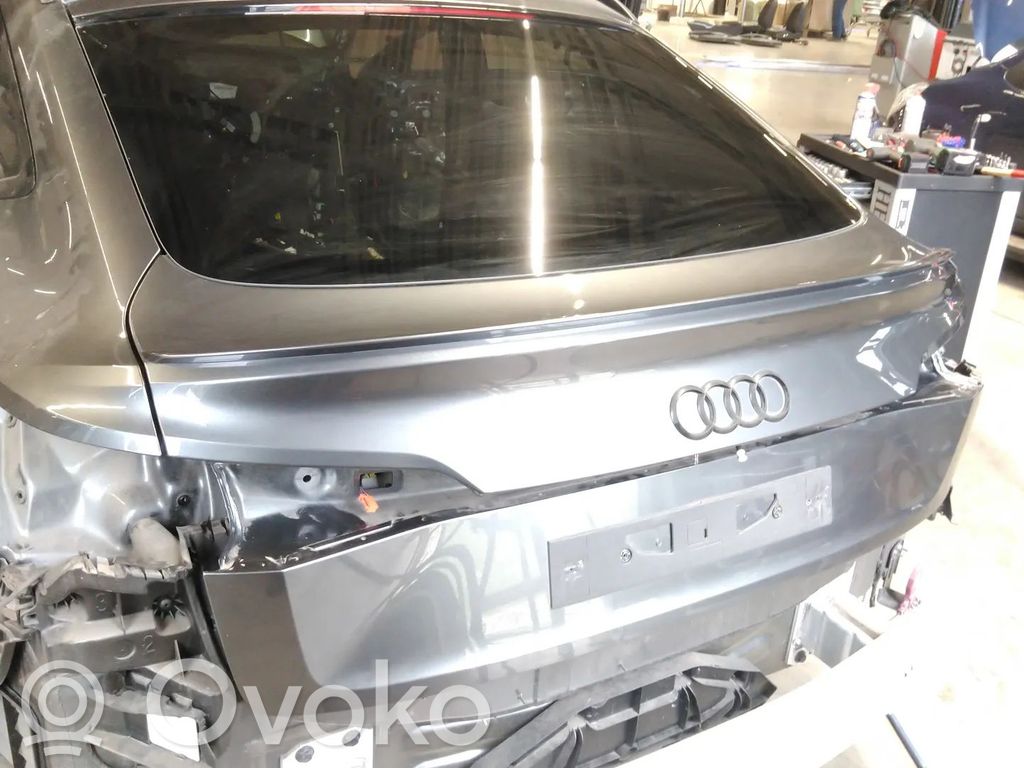 Audi e-tron Tailgate/trunk/boot lid 