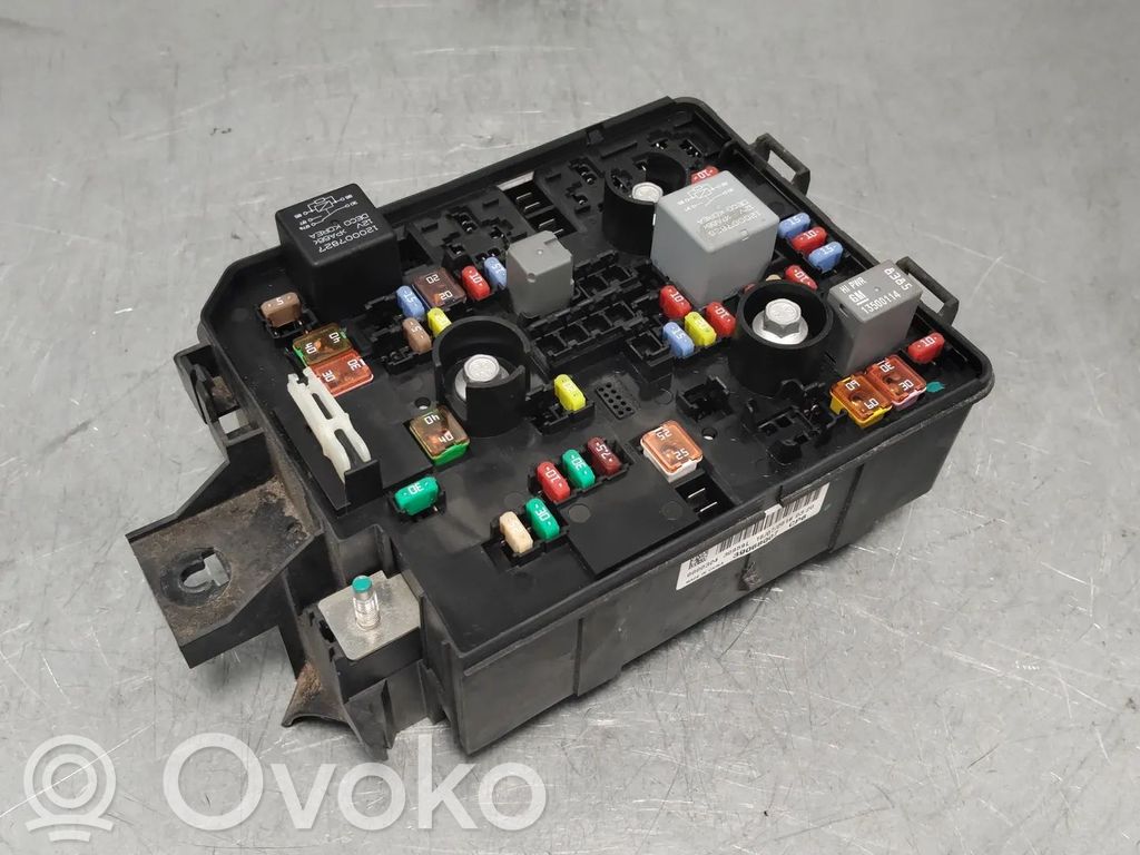 Opel Corsa E Fuse module 