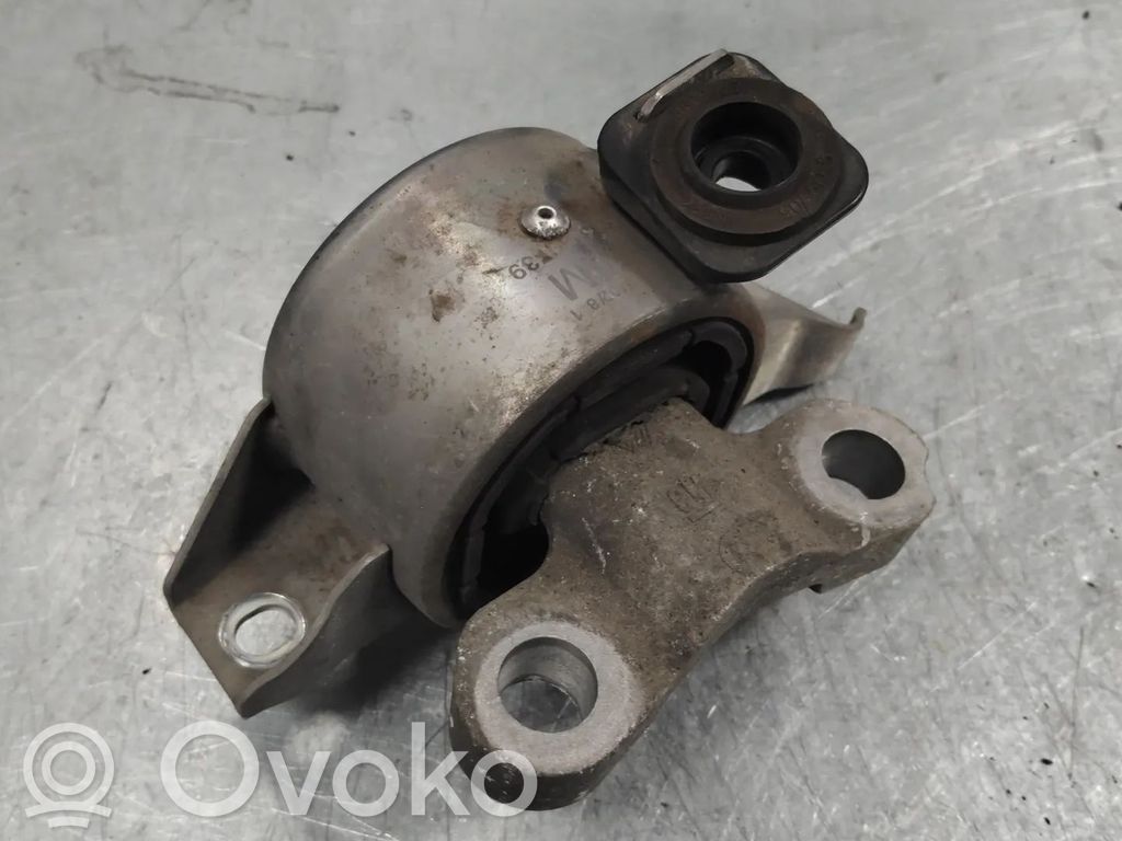 Opel Corsa D Engine mount bracket 