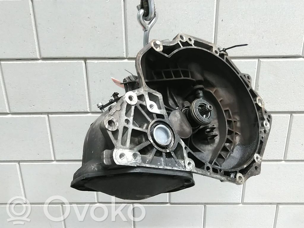 Opel Corsa D Mehāniska 5 ātrumu pārnesumkārba 
