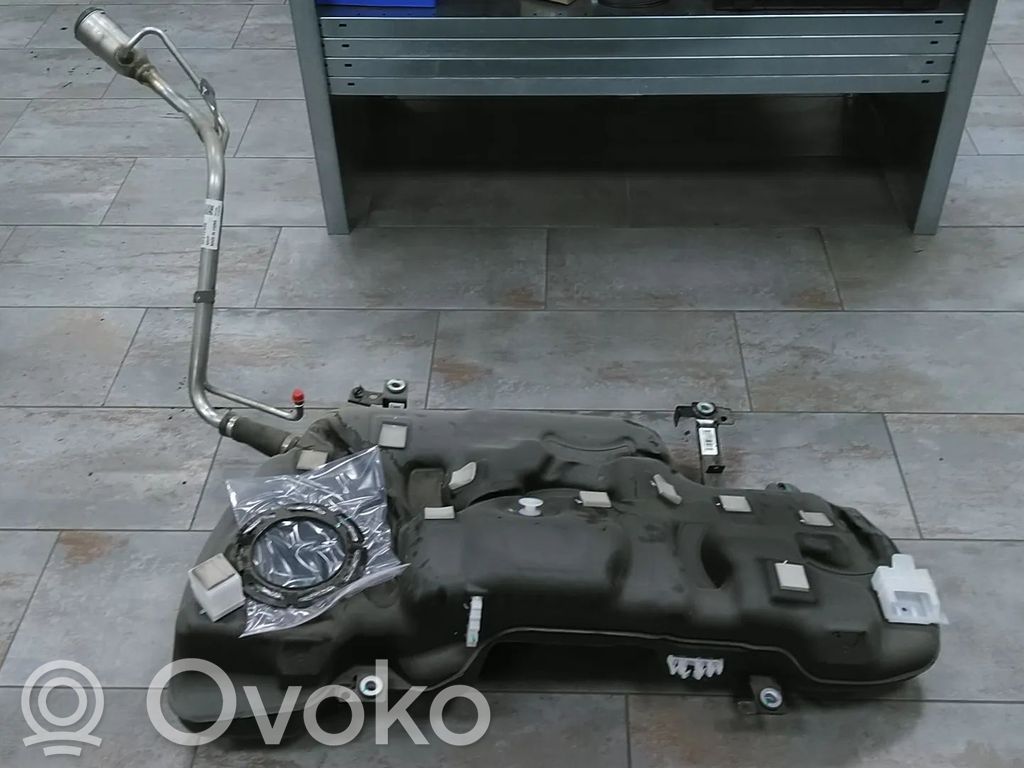 Volvo XC40 Polttoainesäiliö 