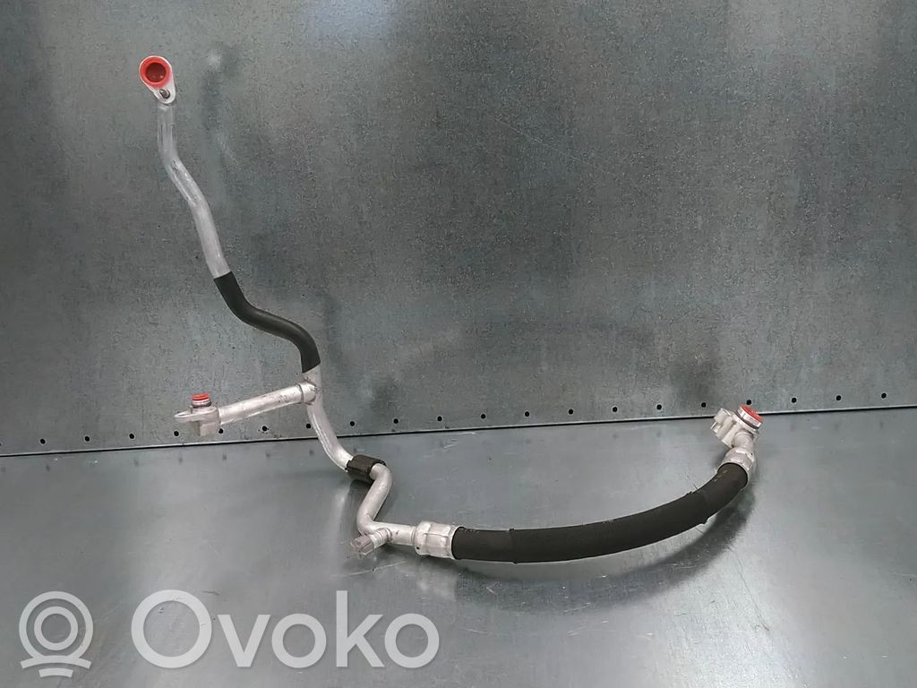 Volkswagen Golf VIII Ilmastointilaitteen putki (A/C) 