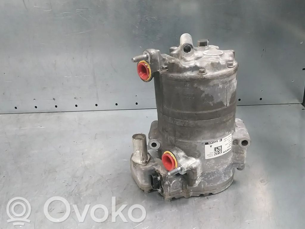 Volvo XC40 Air conditioning (A/C) compressor (pump) 