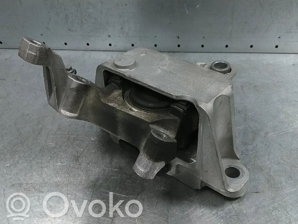 Volvo XC40 Suport tampon motor 