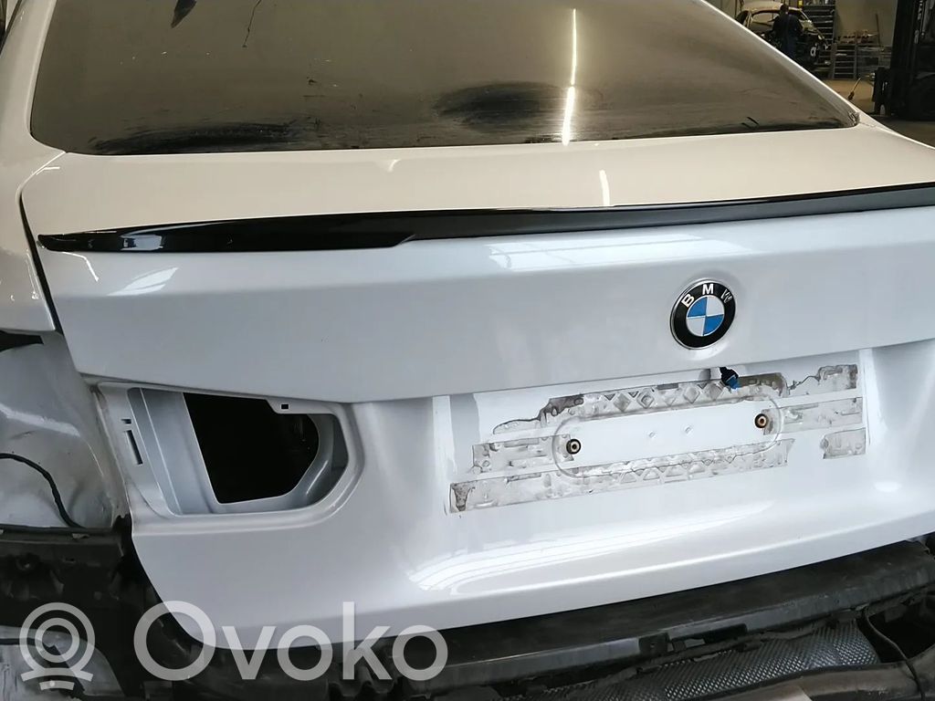 BMW 3 F30 F35 F31 Galinis dangtis (bagažinės) 