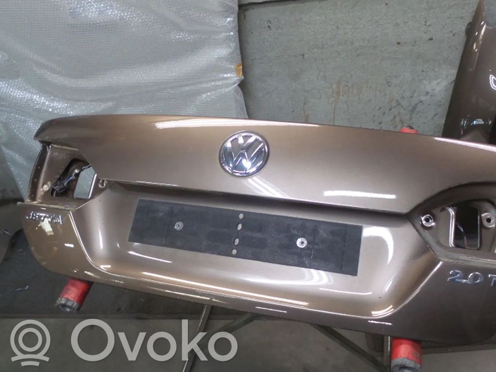 Volkswagen Jetta VI Puerta del maletero/compartimento de carga 