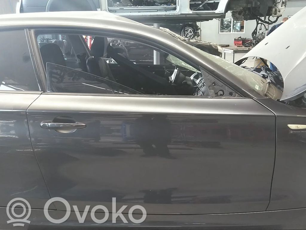 BMW 1 E81 E87 Priekinės durys (dvidurio) 