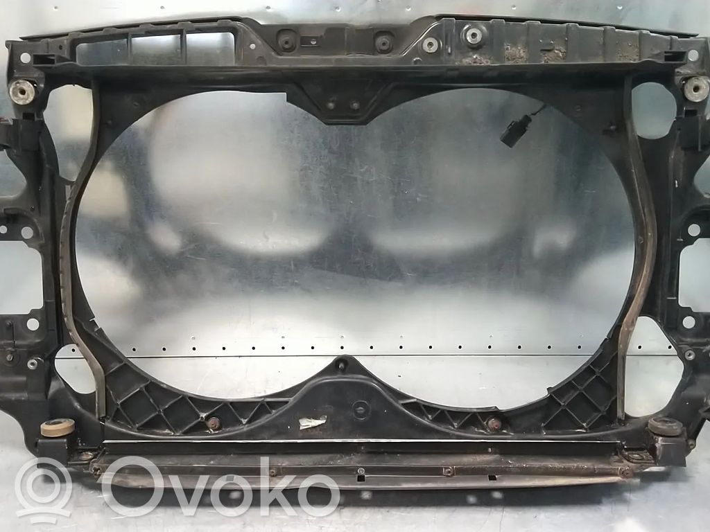 Audi A6 S6 C6 4F Панель радиаторов 