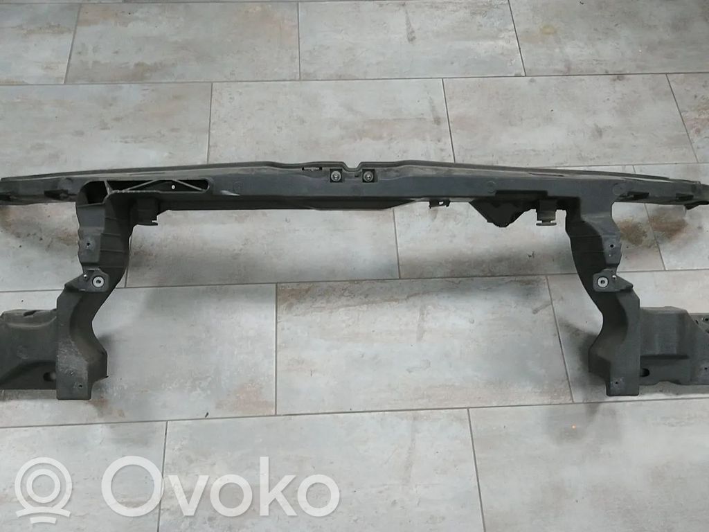 Volkswagen Transporter - Caravelle T5 Radiatorių panelė 
