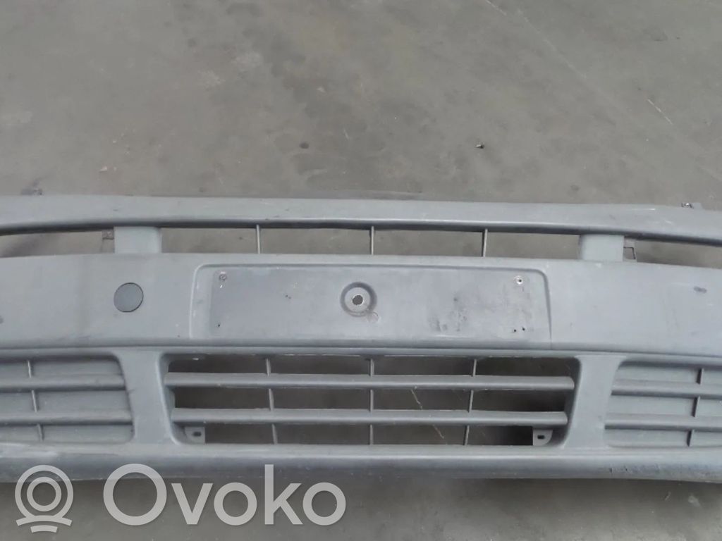 Opel Vivaro Bară față 