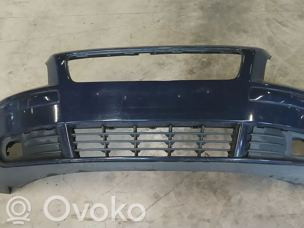Volvo V50 Priekinis bamperis 