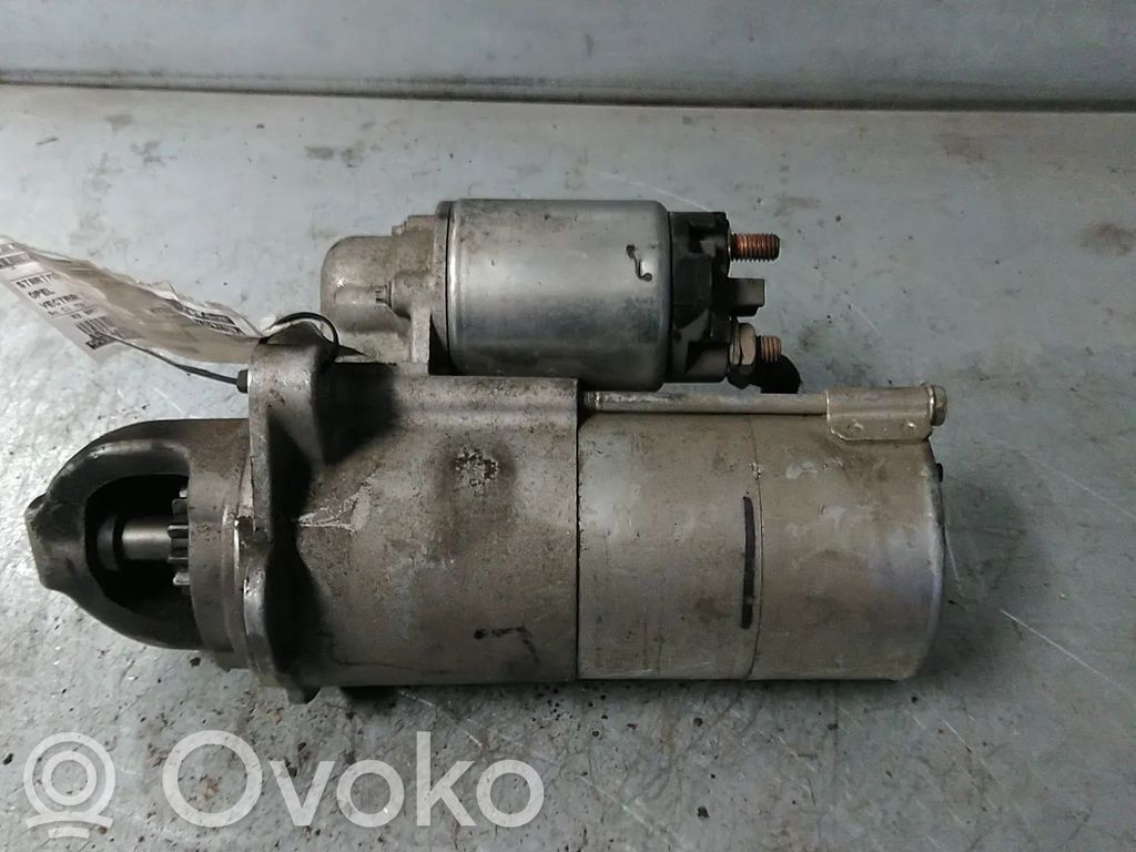 Opel Vectra C Starter motor 