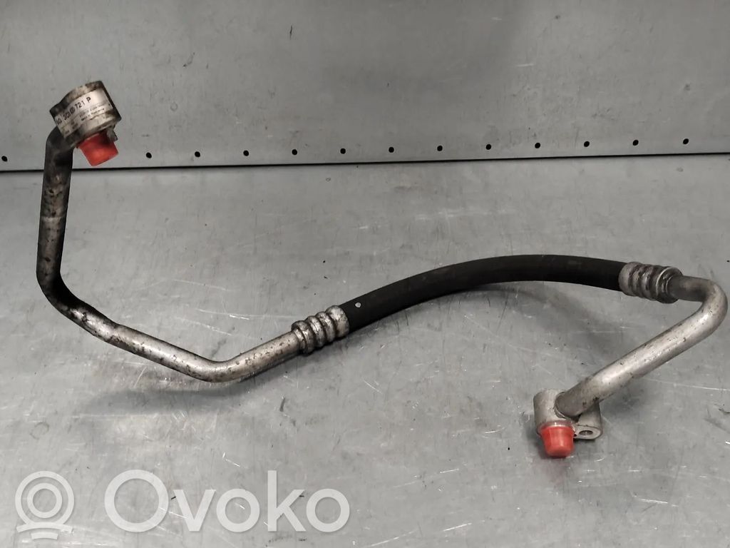 Volkswagen PASSAT B6 Ilmastointilaitteen putki (A/C)
