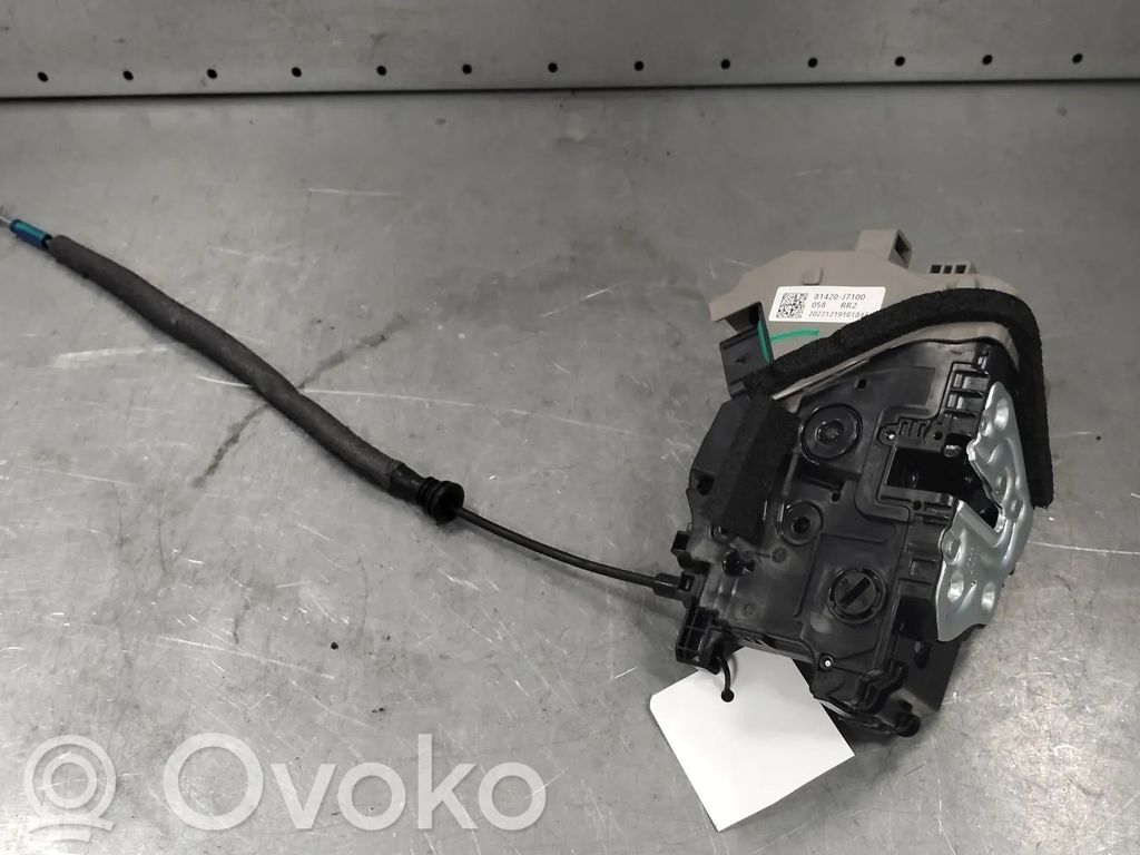KIA Ceed Takaoven lukko 