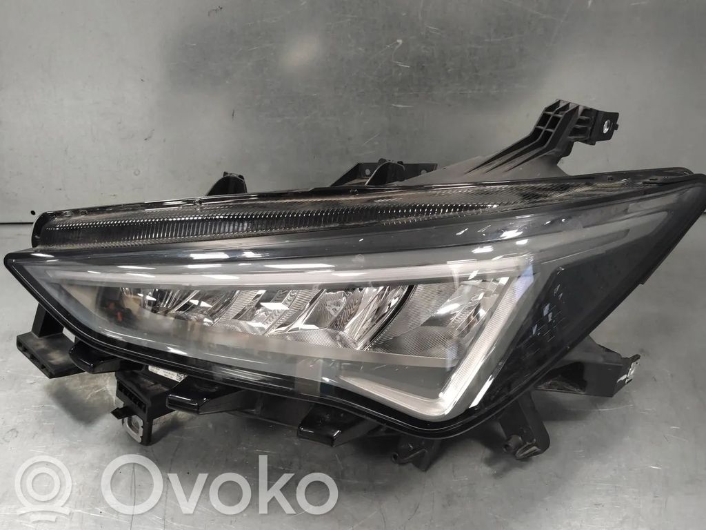 Cupra Born Scheinwerfer 