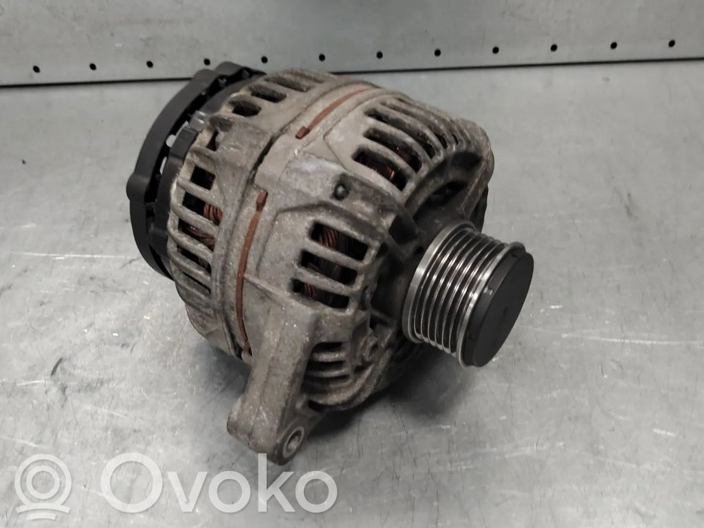 Volkswagen PASSAT B5 Ģenerators 