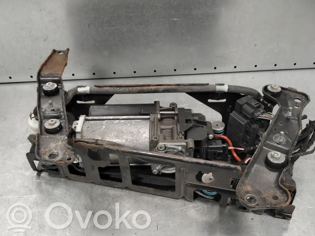 Audi A6 S6 C8 4K Hydraulikpumpe Fahrwerk 