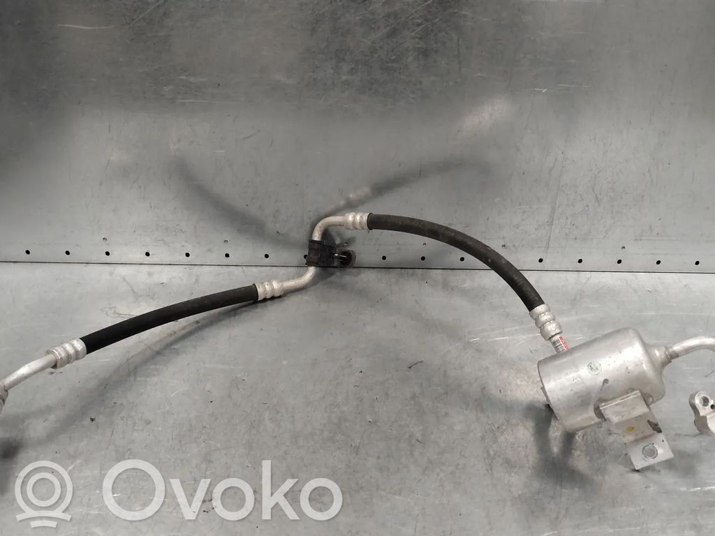 KIA EV6 Ilmastointilaitteen putki (A/C) 