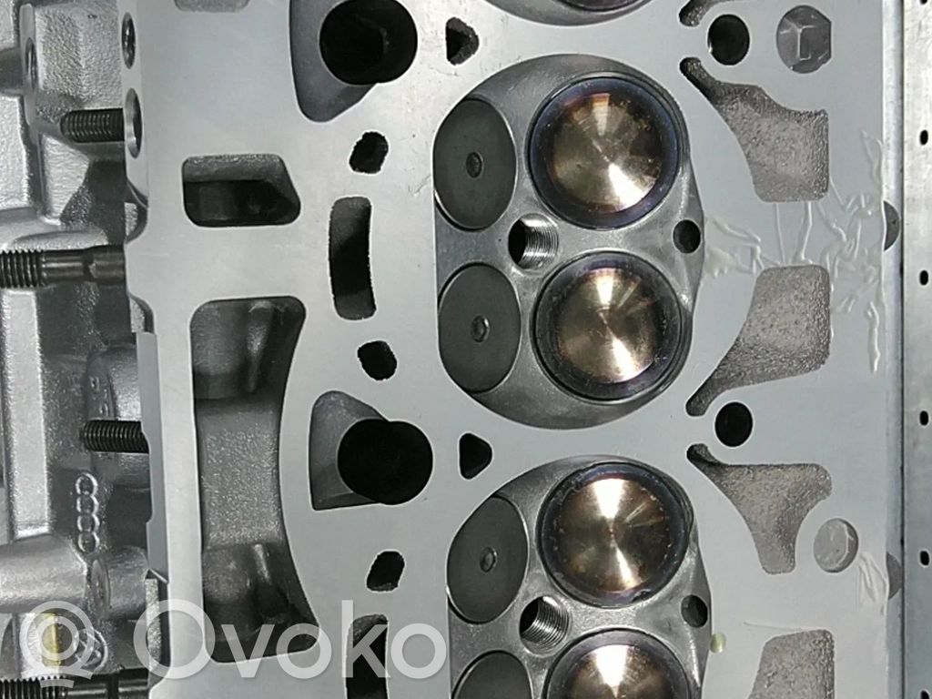 Volkswagen Golf VI Głowica silnika 