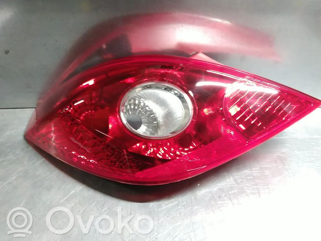 Opel Corsa D Lampa tylna 