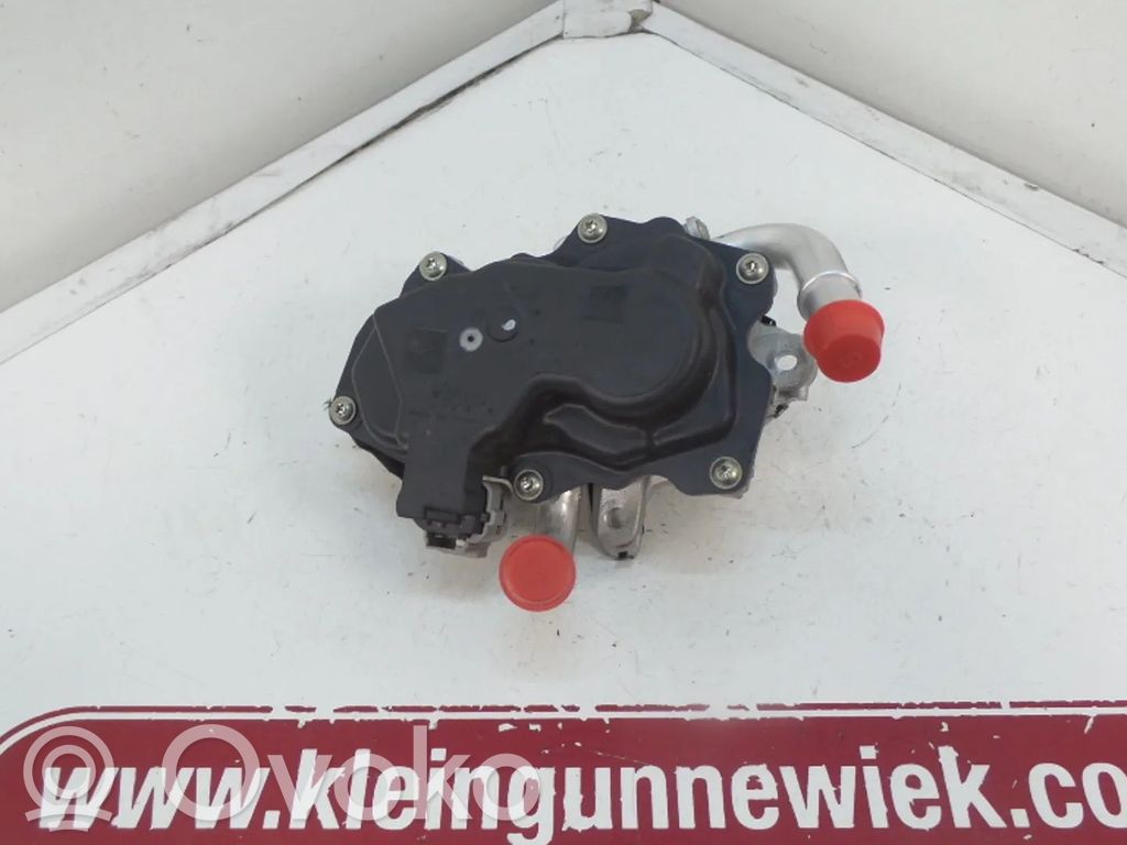 Volkswagen PASSAT B8 Valvola EGR 