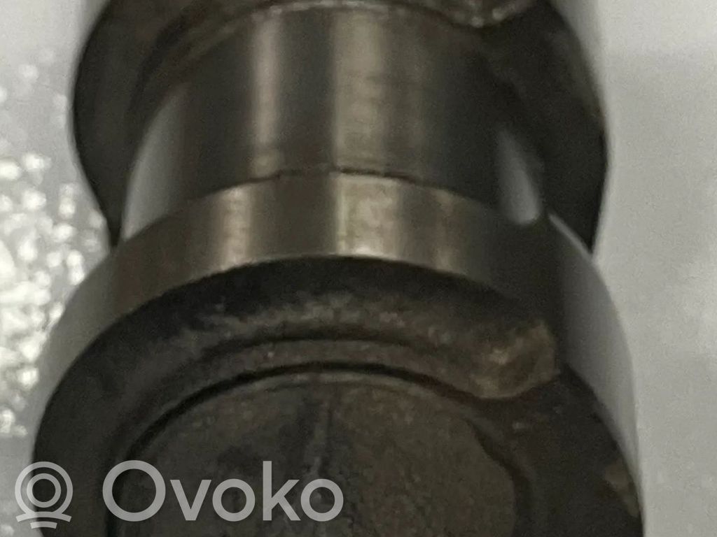 Opel Astra H Camshaft 
