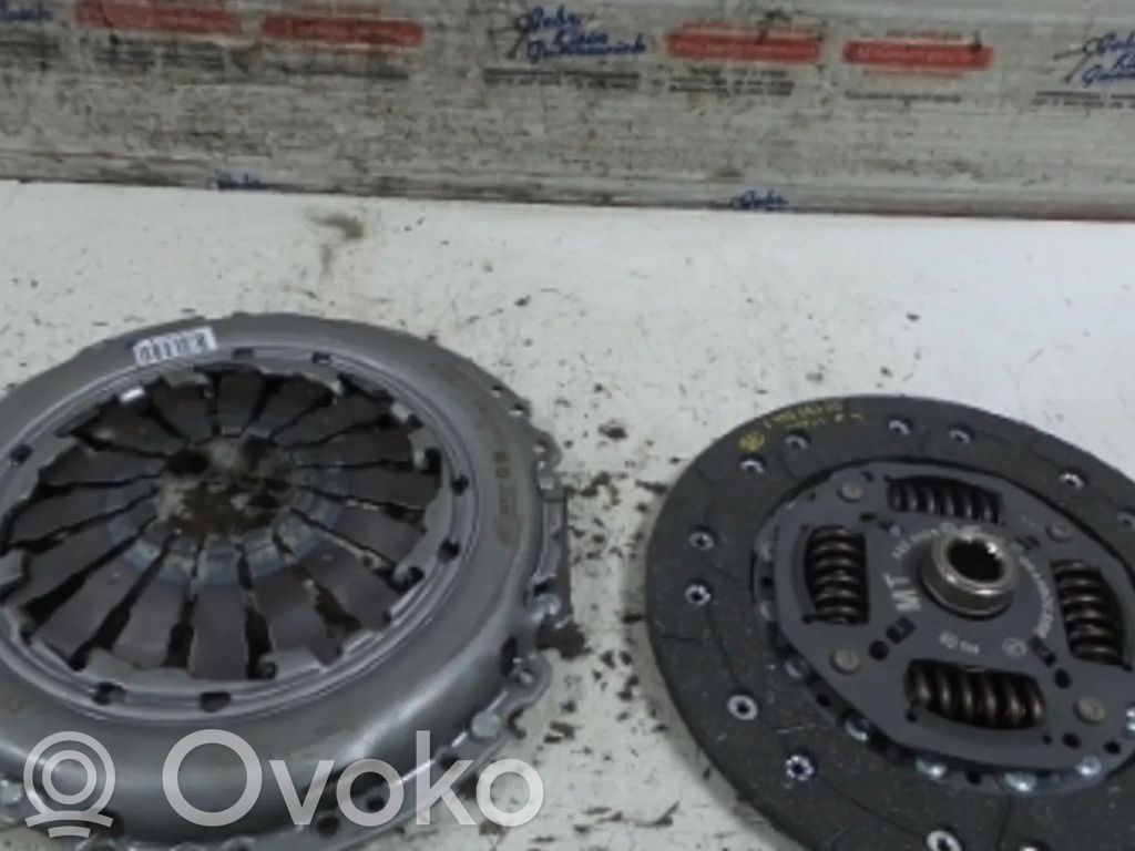 Opel Corsa D Kit frizione