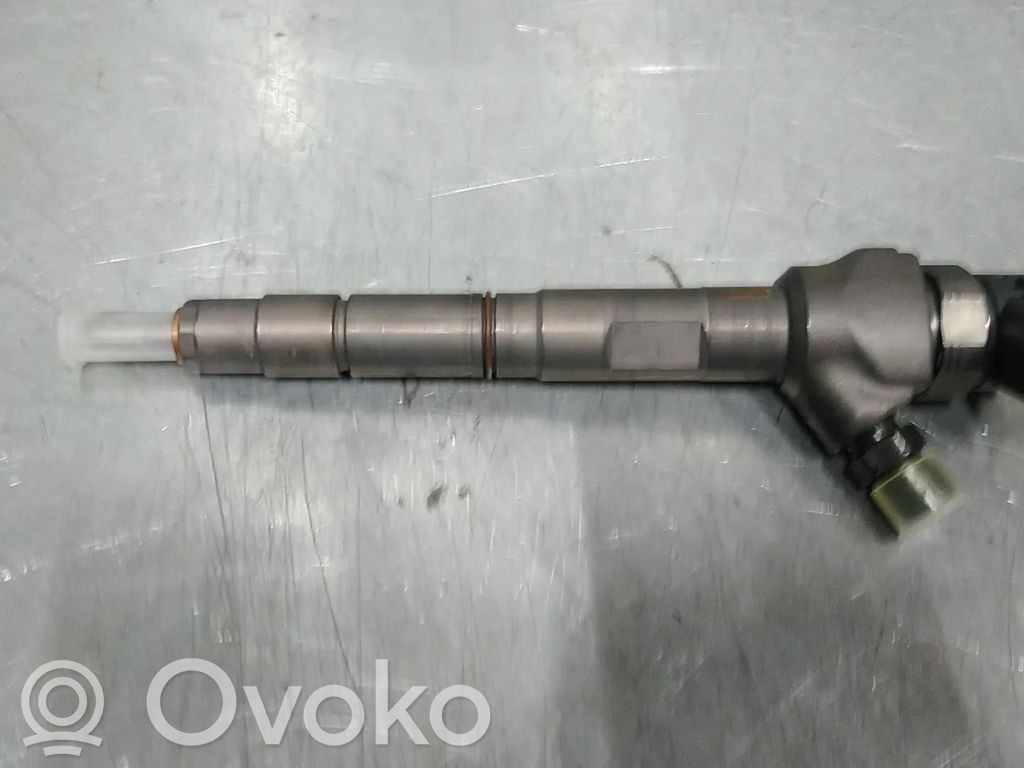 Volkswagen Golf VI Injector combustibil 