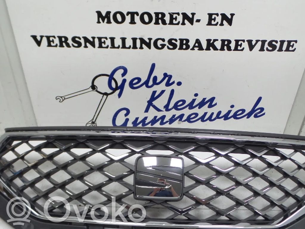 Seat Tarraco Maskownica / Grill / Atrapa górna chłodnicy 