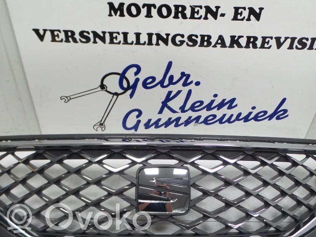 Seat Tarraco Maskownica / Grill / Atrapa górna chłodnicy 