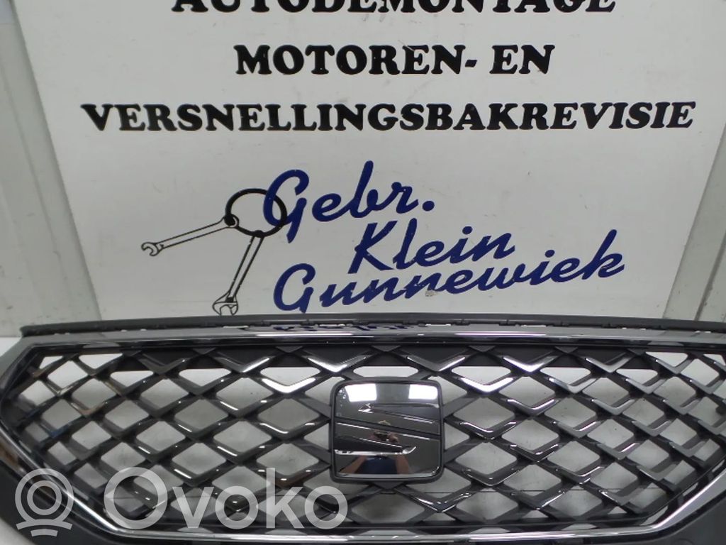 Seat Tarraco Maskownica / Grill / Atrapa górna chłodnicy 