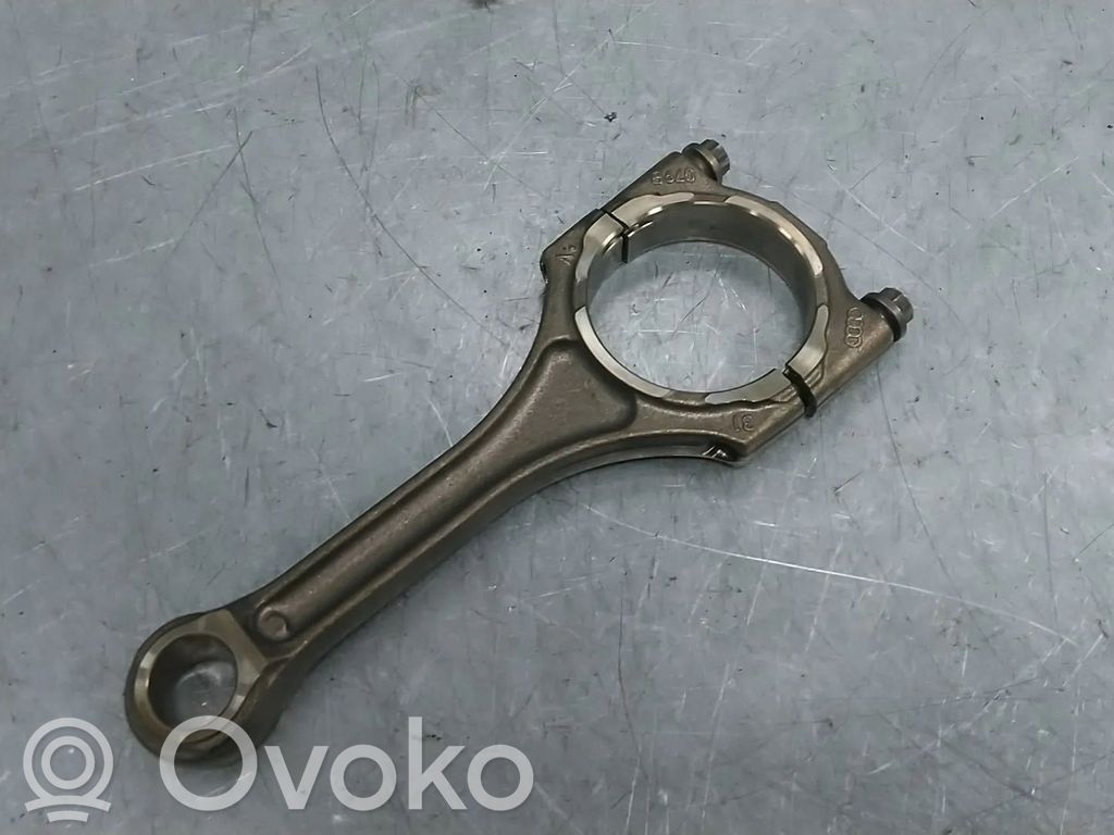 Audi A5 8T 8F Connecting rod/conrod 