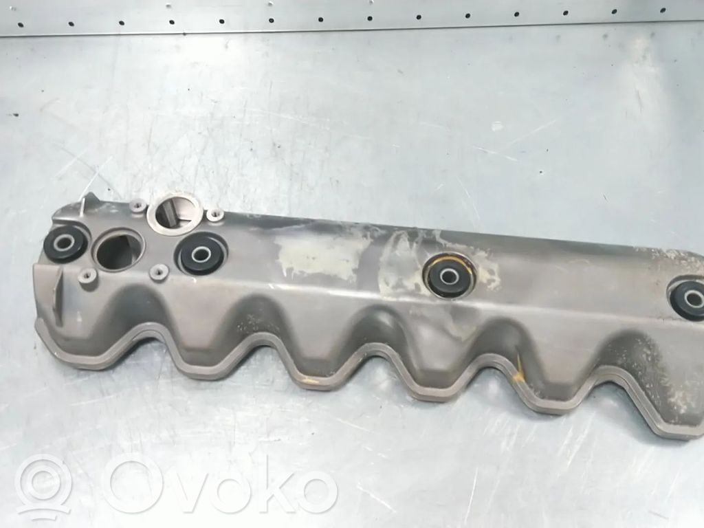 Volkswagen Crafter Rocker cam cover 