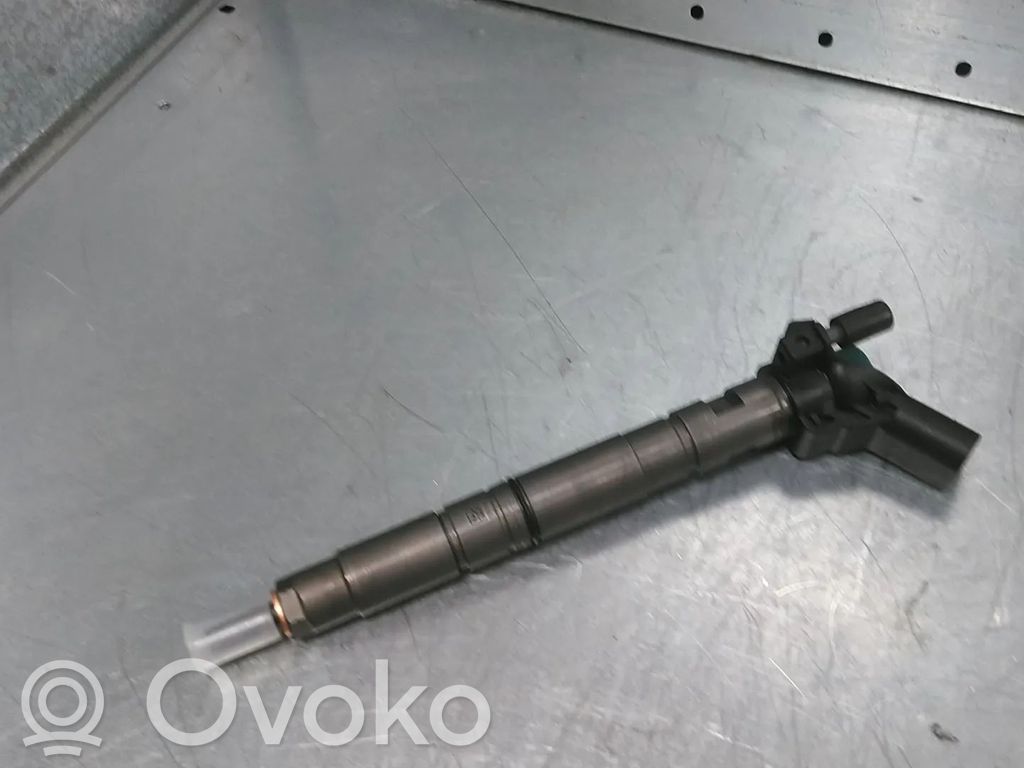 Audi A6 S6 C7 4G Fuel injector 