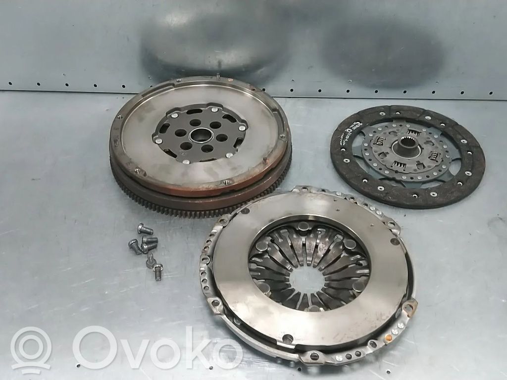 Opel Vivaro Koło zamachowe 