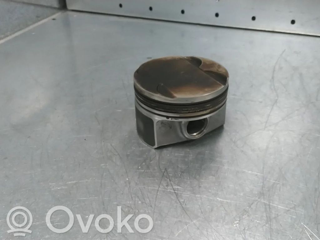 Piston   04CAT,04C107065AT