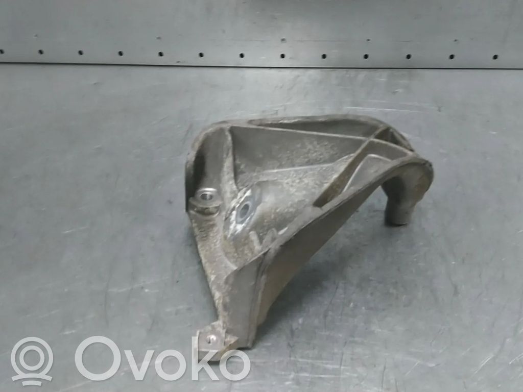 Audi A8 S8 D2 4D Engine mount bracket 