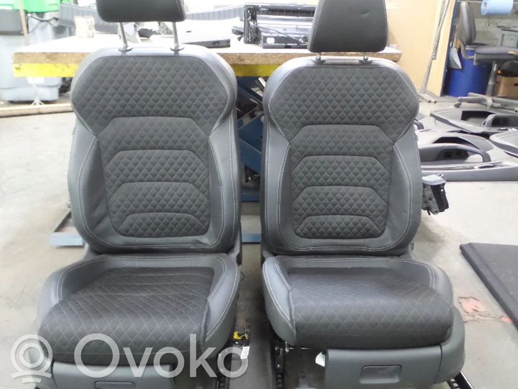 Interior set