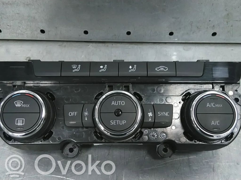 Seat Leon (5F) Climate control unit 
