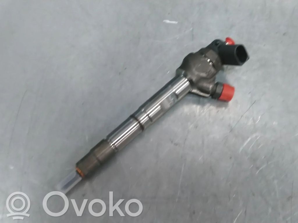 Volkswagen Golf VII Injector combustibil 