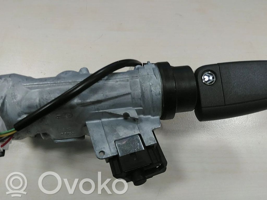 Volkswagen Golf VII Przekaźnik blokady zapłonu 