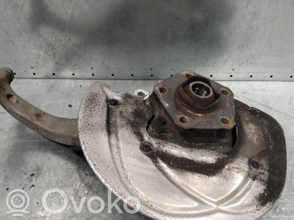 Achsschenkel vorne   8W0407254F,8W0407242F,8W0407560,DLVB