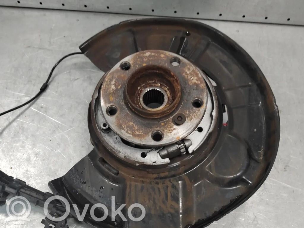 BMW 3 F30 F35 F31 Zwrotnica koła tylnego 