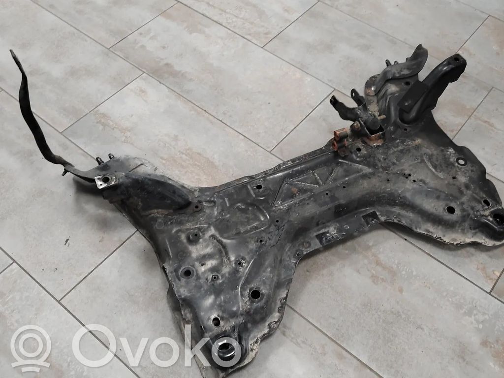 Peugeot 5008 Sottotelaio anteriore 