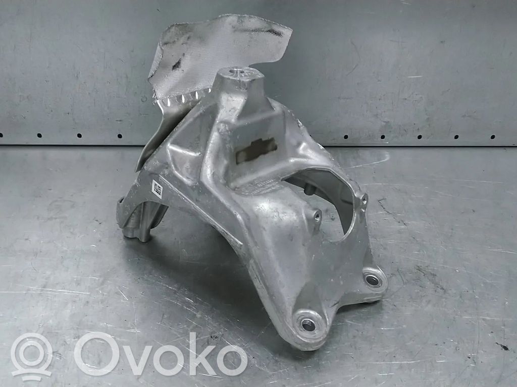 Engine mount bracket   4M0199308CE